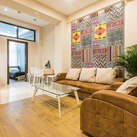 Sweet Home Apartment Тбилиси Экстерьер фото