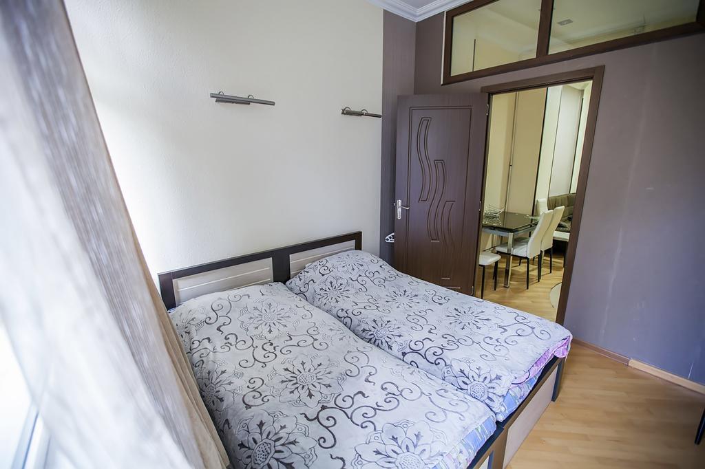 Sweet Home Apartment Тбилиси Номер фото